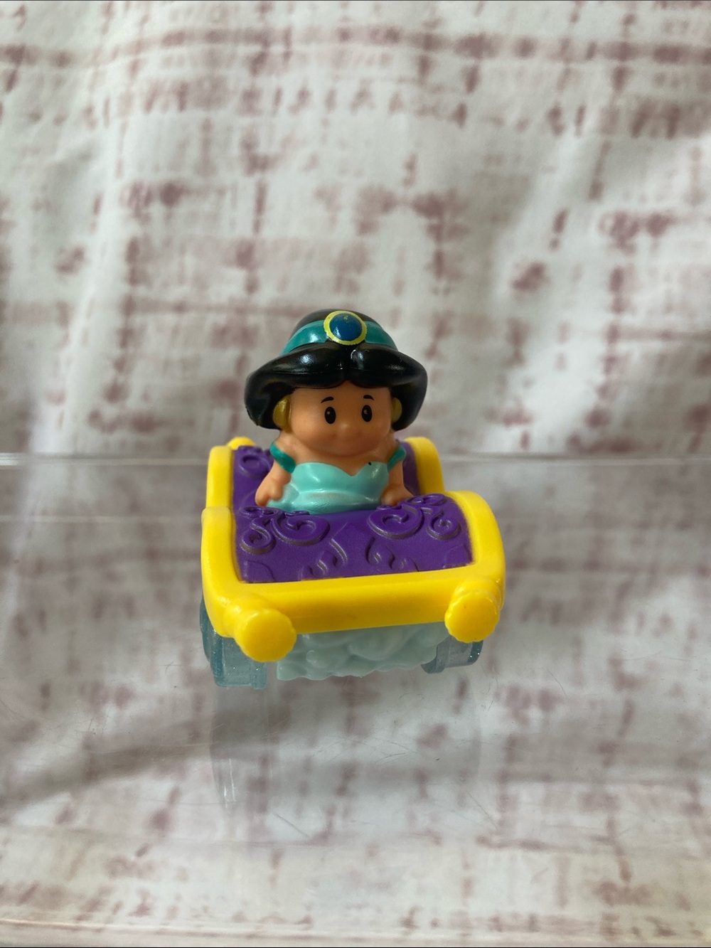 Fisher Price Little People Wheelies Princess Jasmine Flying Carpet Car 2014